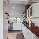 度假居 Bisera - 150m From The Sea By Interhome *